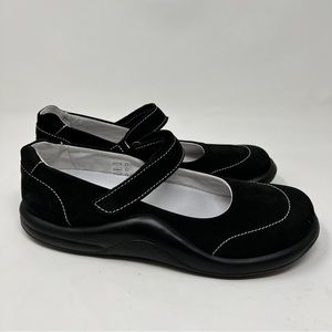 Hammacher Schlemmer Womens 42 11 The Lady's Walk On Air Mary Janes Flats Black